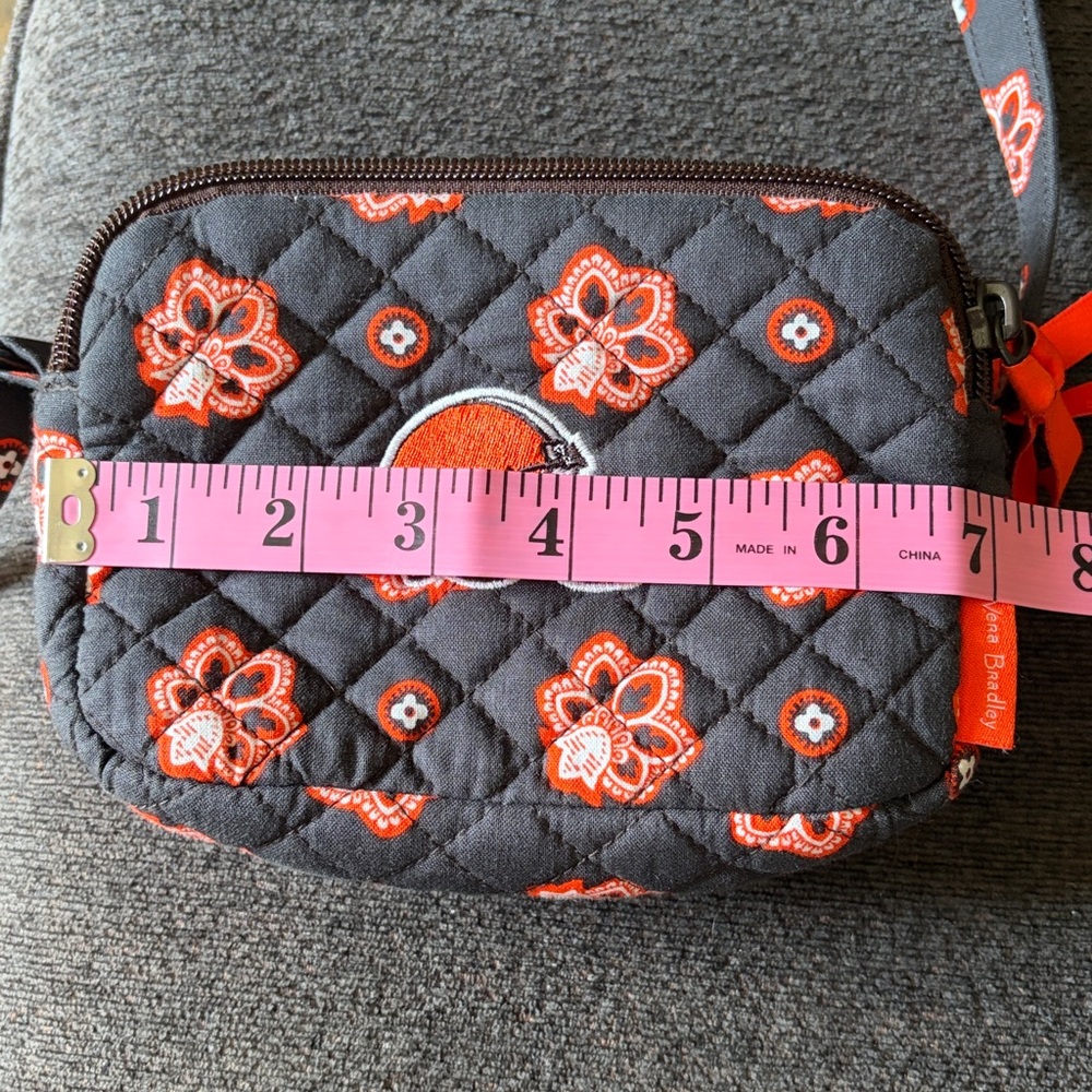 Vera Bradley Cleveland Browns Crossbody Purse - Picture 7 of 8
